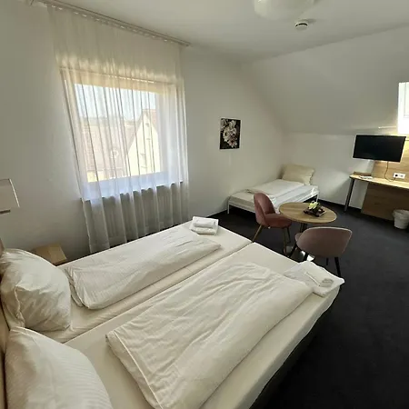 Allee 25 Hotel *