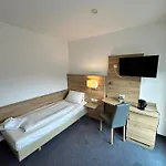 Allee 25