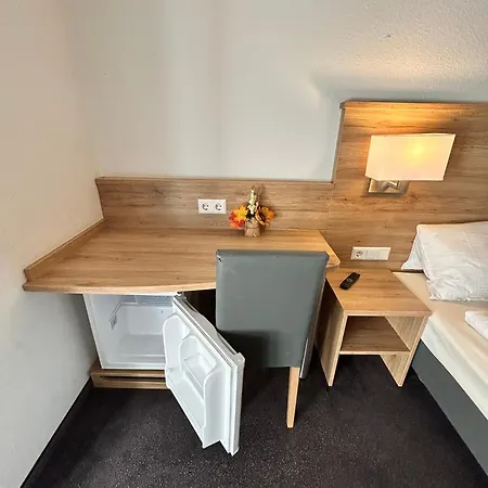 Allee 25 * Stuttgart