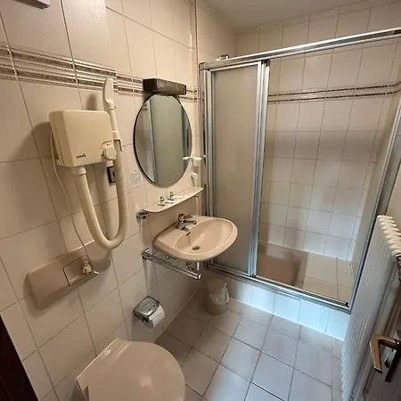 Allee 25 * Stuttgart